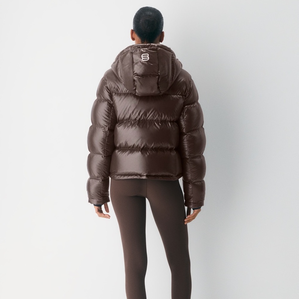 Aritzia The Super Puff™ Shorty - Hi-Gloss in Rich Mocha Brown XXS - Picture 4 of 9
